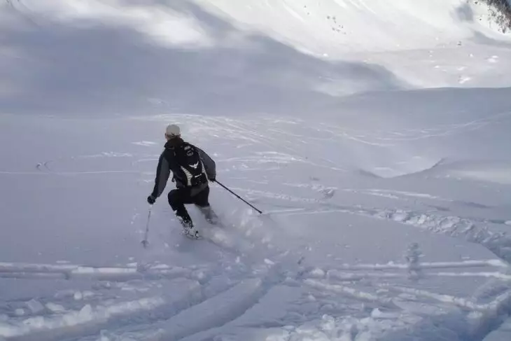 Keďže počasie vie byť nevyspytateľné a premenlivé, poslúžiť vám môže webkamera, ktorú nájdete na oficiálnej stránke bachledka.sk. 